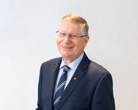 Dennis Headshots-Webiste.jpg